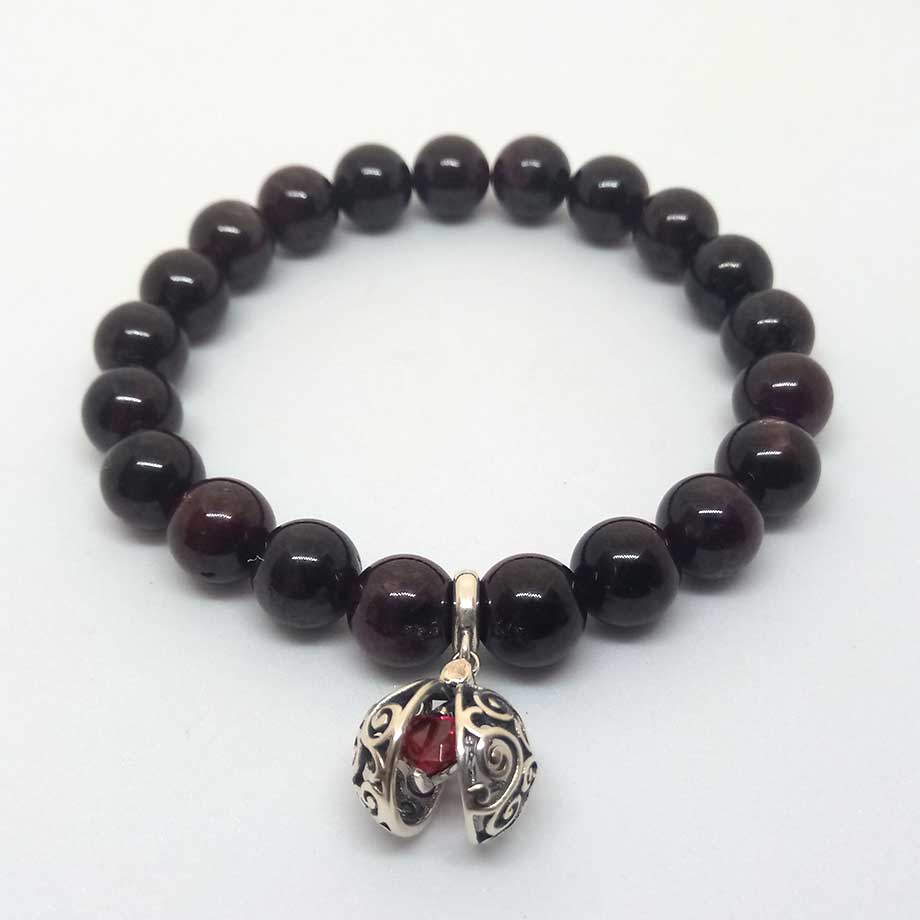 Bracelet Grenat rouge avec charme boîte secrète en argent 925