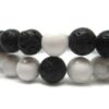 Bracelet Amitié Yin Yang en pierres de lave et Howlite Bracelet Amitié Yin Yang en pierres de lave et Howlite